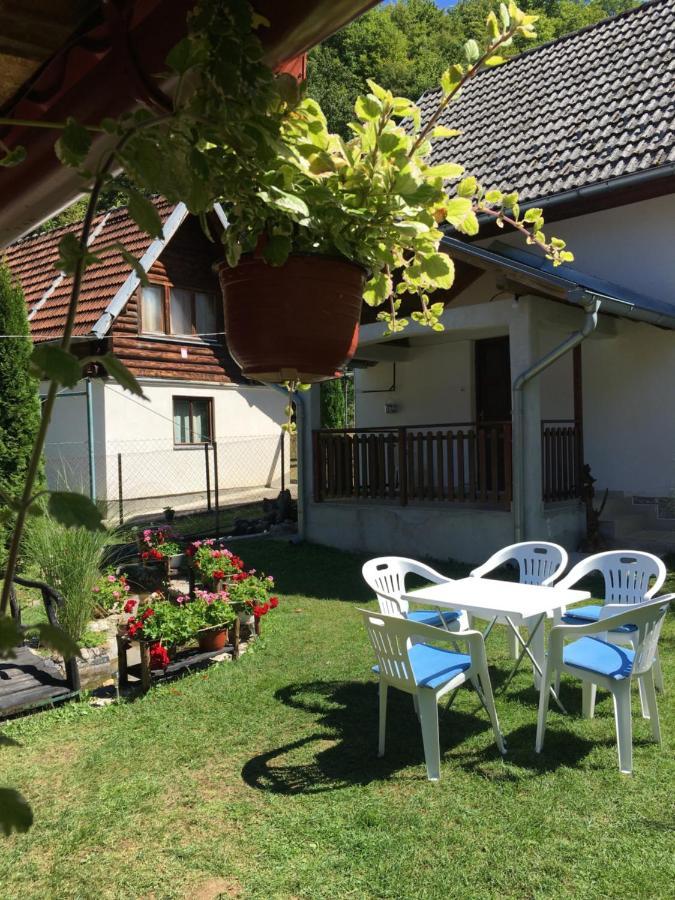 Villa Domacinstvo Ubovic Sipovo Exterior foto